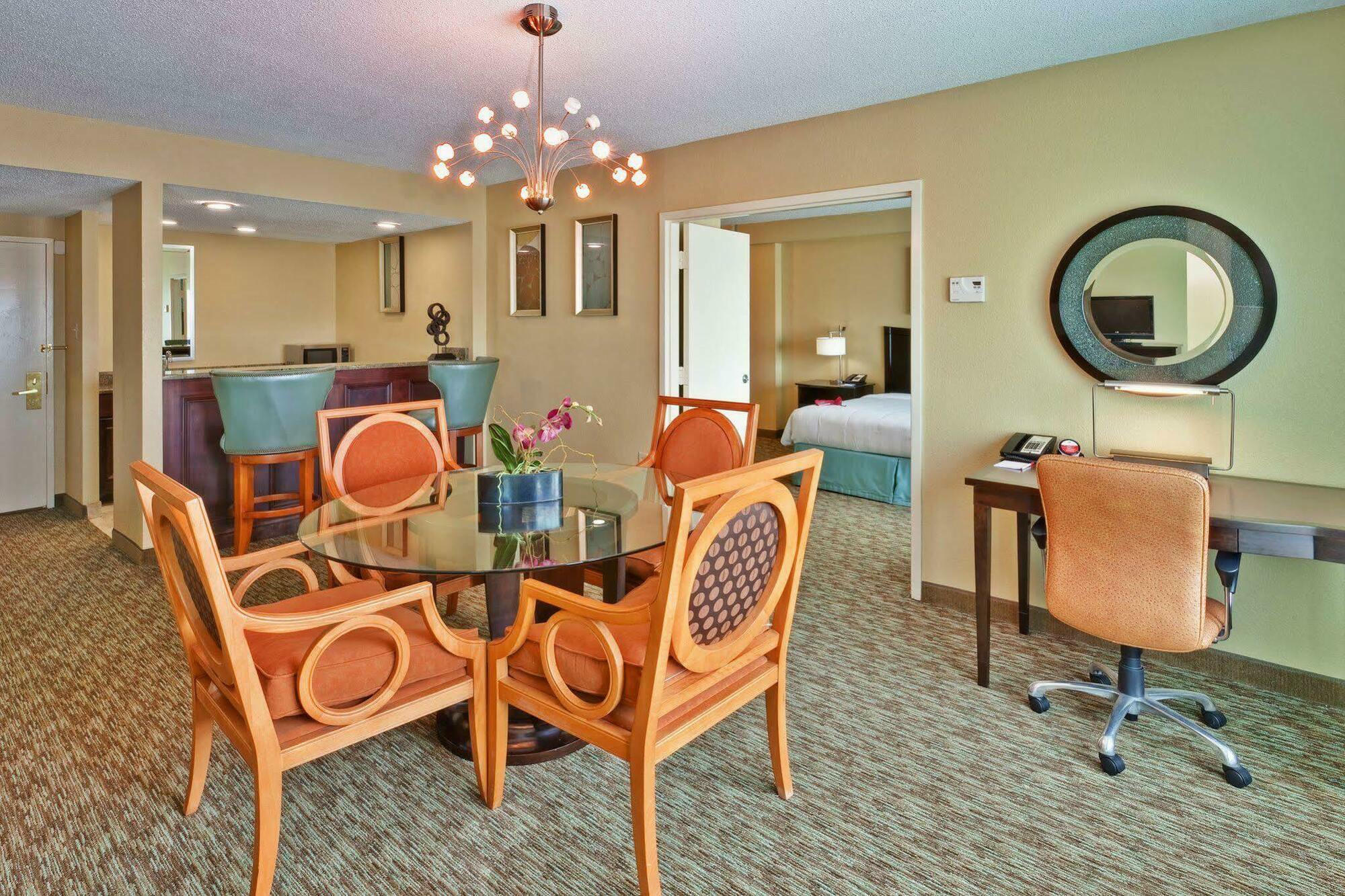Crowne Plaza Downtown By Ihg